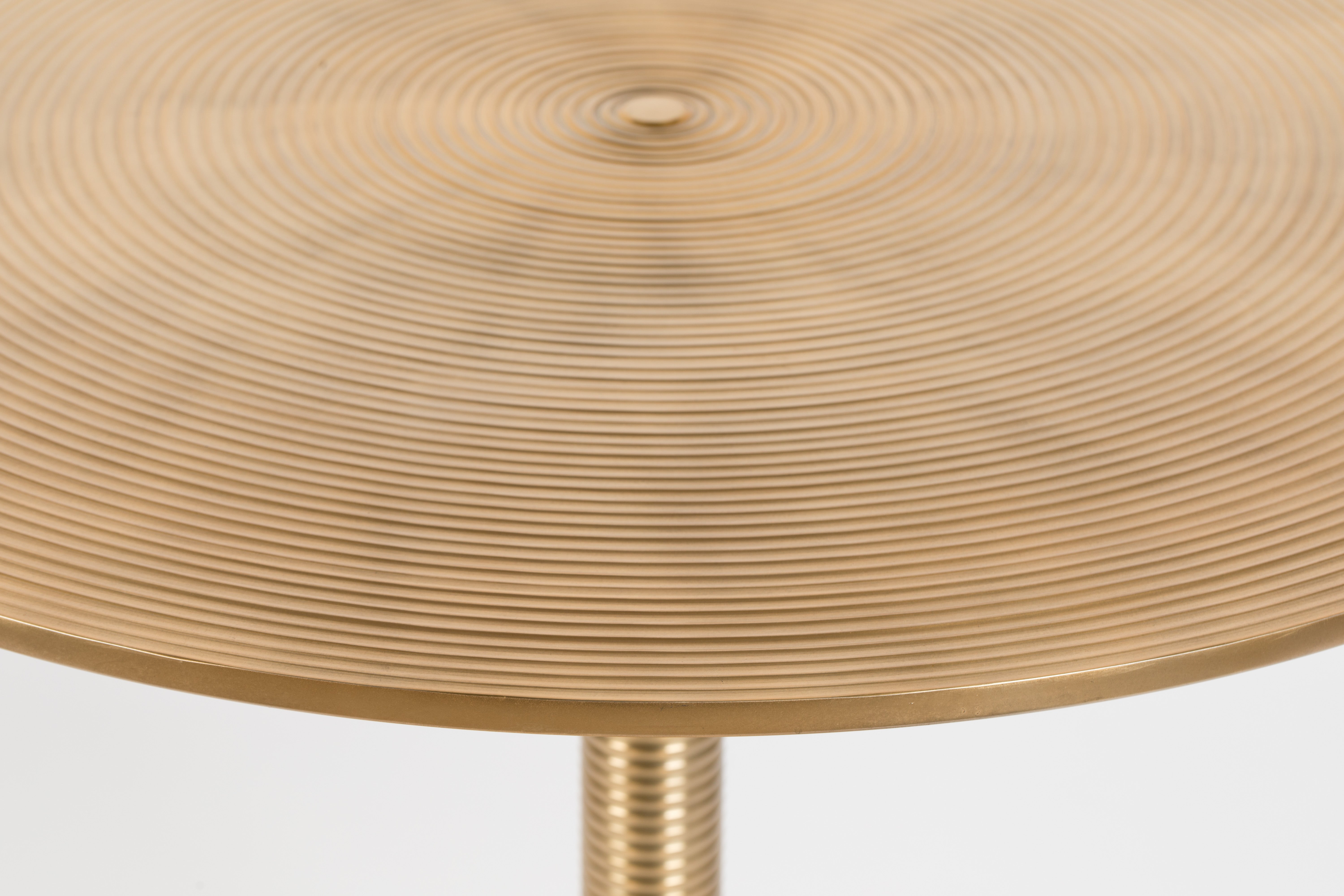 Bold Monkey Hypnotising Gold Round Dining Table